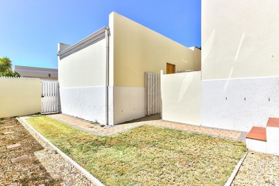 To Let 3 Bedroom Property for Rent in Royal Ascot Western Cape